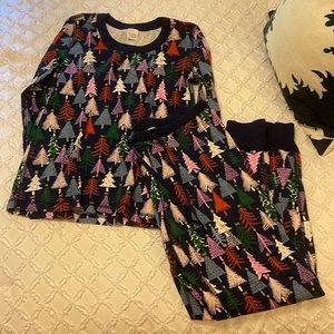 Hanna Andersson, women’s large pajama set 100% cotton worn once fits size 8/10